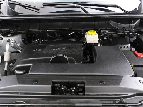 Used 2023 Nissan Pathfinder Platinum AWD/4WD image 7