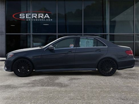 Used 2014 Mercedes-Benz E 350 4MATIC Sedan image 2