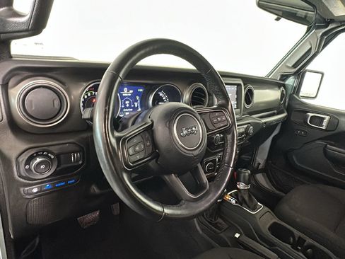 Used 2023 Jeep Wrangler Unlimited w/ Cold Weather Group AWD/4WD image 16