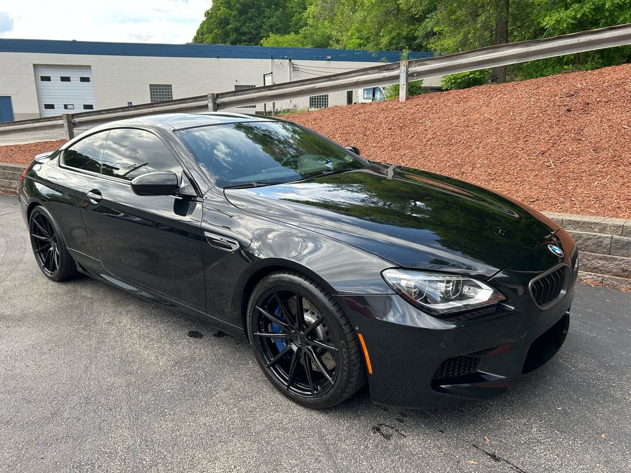 Used 2013 BMW M6 Coupe w/ Executive Pkg RWD image 7
