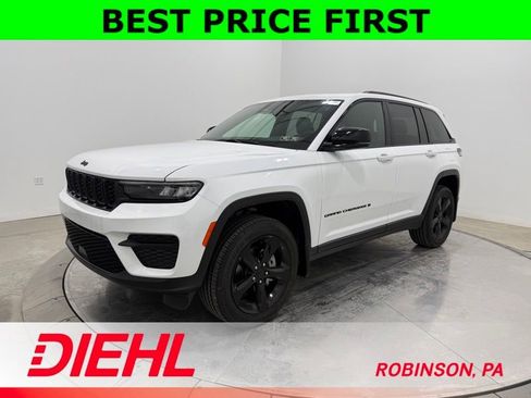 New 2025 Jeep Grand Cherokee Altitude image 3