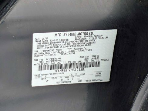 Used 2017 Ford Taurus SHO image 34