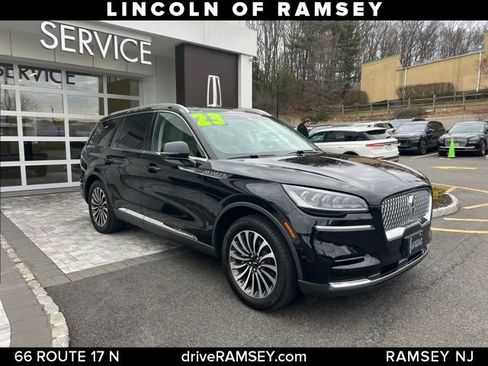 Used 2023 Lincoln Aviator AWD w/ Premium Package image 7