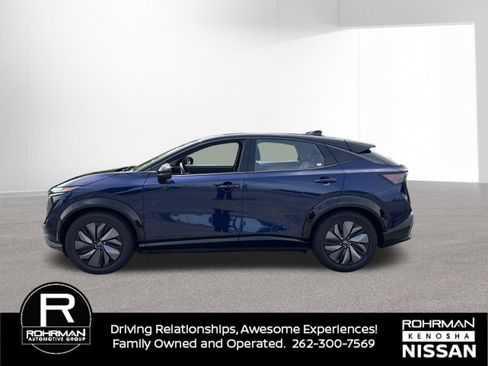 Used 2024 Nissan Ariya AWD image 2