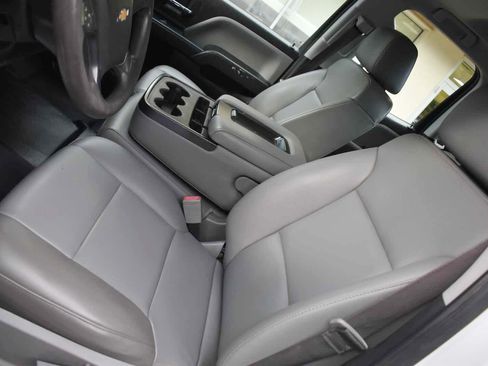 Used 2018 Chevrolet Silverado 3500 W/T RWD image 12