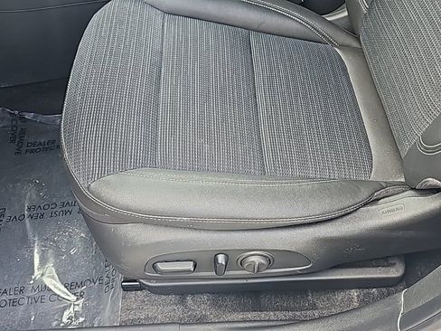 Certified 2024 Buick Envista Preferred w/ Convenience I Package image 10