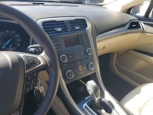 Used 2013 Ford Fusion SE image 31