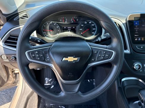 Used 2023 Chevrolet Malibu LT FWD image 12