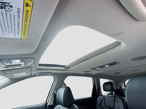 Used 2023 Kia Telluride EX w/ EX Captain's Chair Package image 18