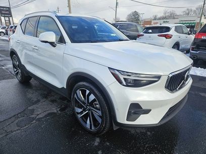 Used 2024 Volvo XC40 B5 Ultimate w/ Protection Package Premier