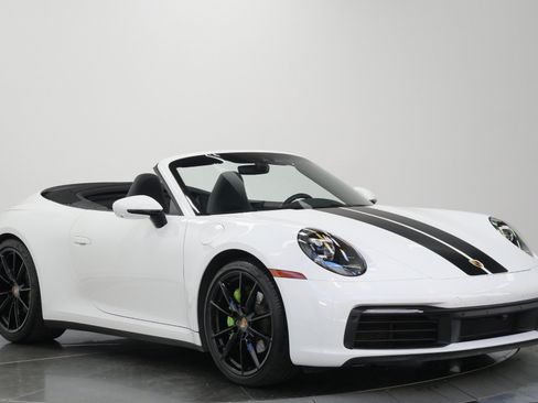 Used 2020 Porsche 911 Carrera image 3
