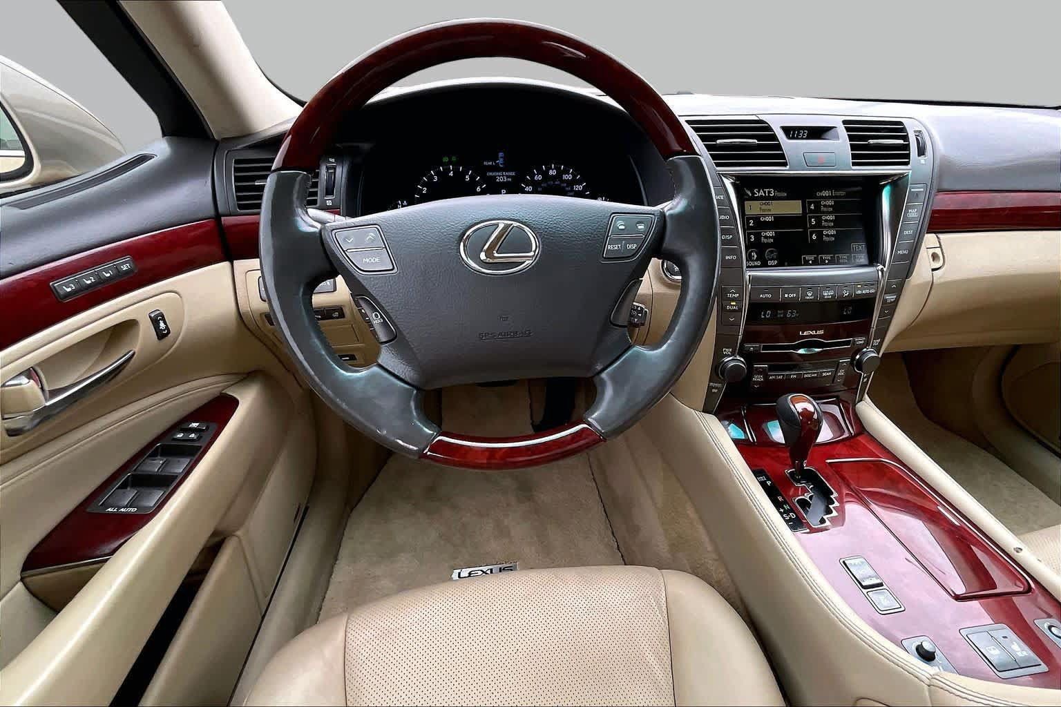 Used 2007 Lexus LS 460 RWD image 5