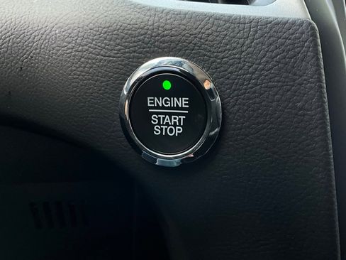 Used 2023 Ford Edge SEL image 28