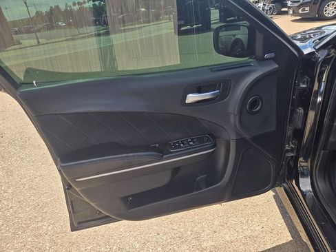Used 2019 Dodge Charger R/T RWD image 15