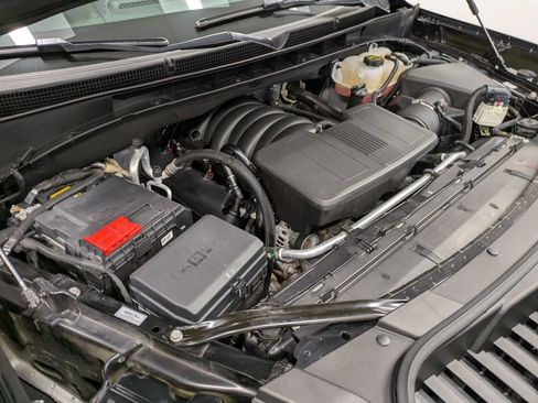 Used 2024 GMC Yukon Denali image 30