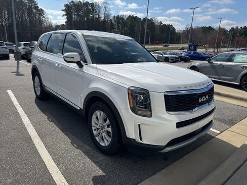 Used 2022 Kia Telluride LX image 8