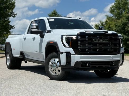 New 2026 GMC Sierra 3500 Denali Ultimate AWD/4WD image 1