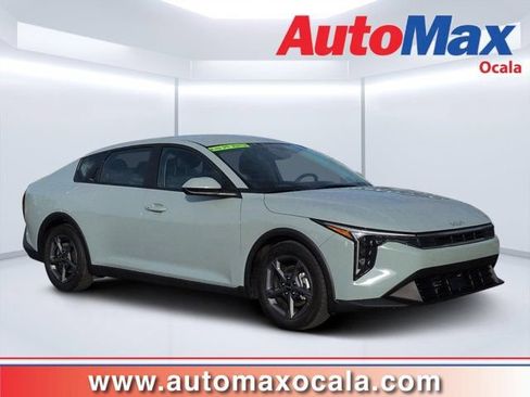 Used 2025 Kia K4 FWD image 1