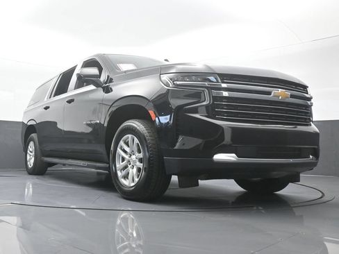 Used 2024 Chevrolet Suburban LT RWD image 66