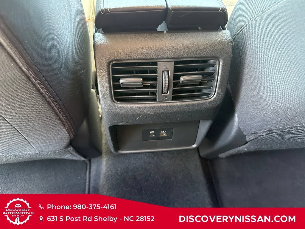 Certified 2023 Nissan Rogue SV FWD image 27