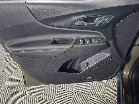 Certified 2024 Chevrolet Equinox RS w/ RS Leather Package FWD image 6