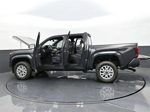 Used 2024 Toyota Tacoma SR5 image 32