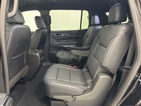 Used 2026 Chevrolet Traverse LT AWD/4WD image 25