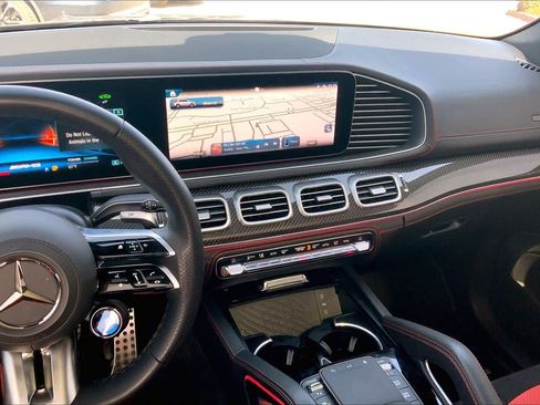Used 2025 Mercedes-Benz GLE 53 AMG 4MATIC image 6