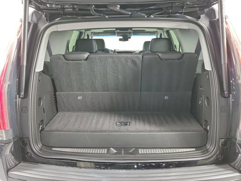 Used 2017 Cadillac Escalade Premium Luxury RWD image 7