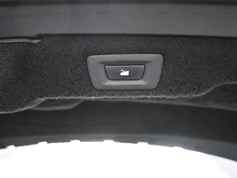 Used 2023 Lucid Air Touring image 28