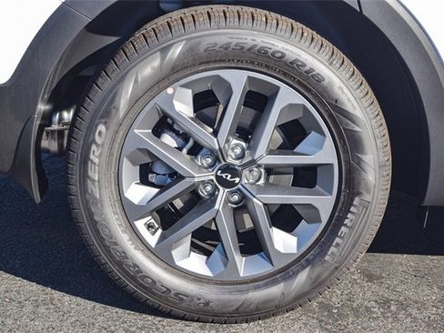 New 2025 Kia Telluride LX image 10