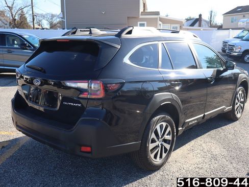 Used 2025 Subaru Outback Premium w/ Popular Package #1 image 4