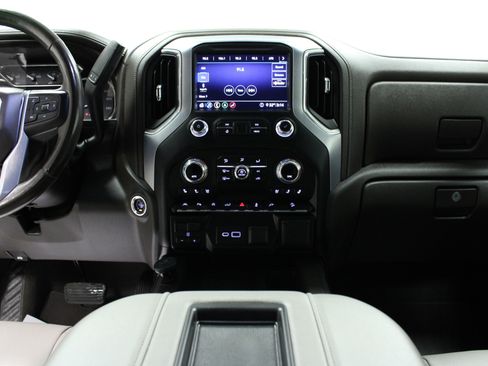 Used 2020 GMC Sierra 1500 SLT w/ SLT Premium Plus Package image 17