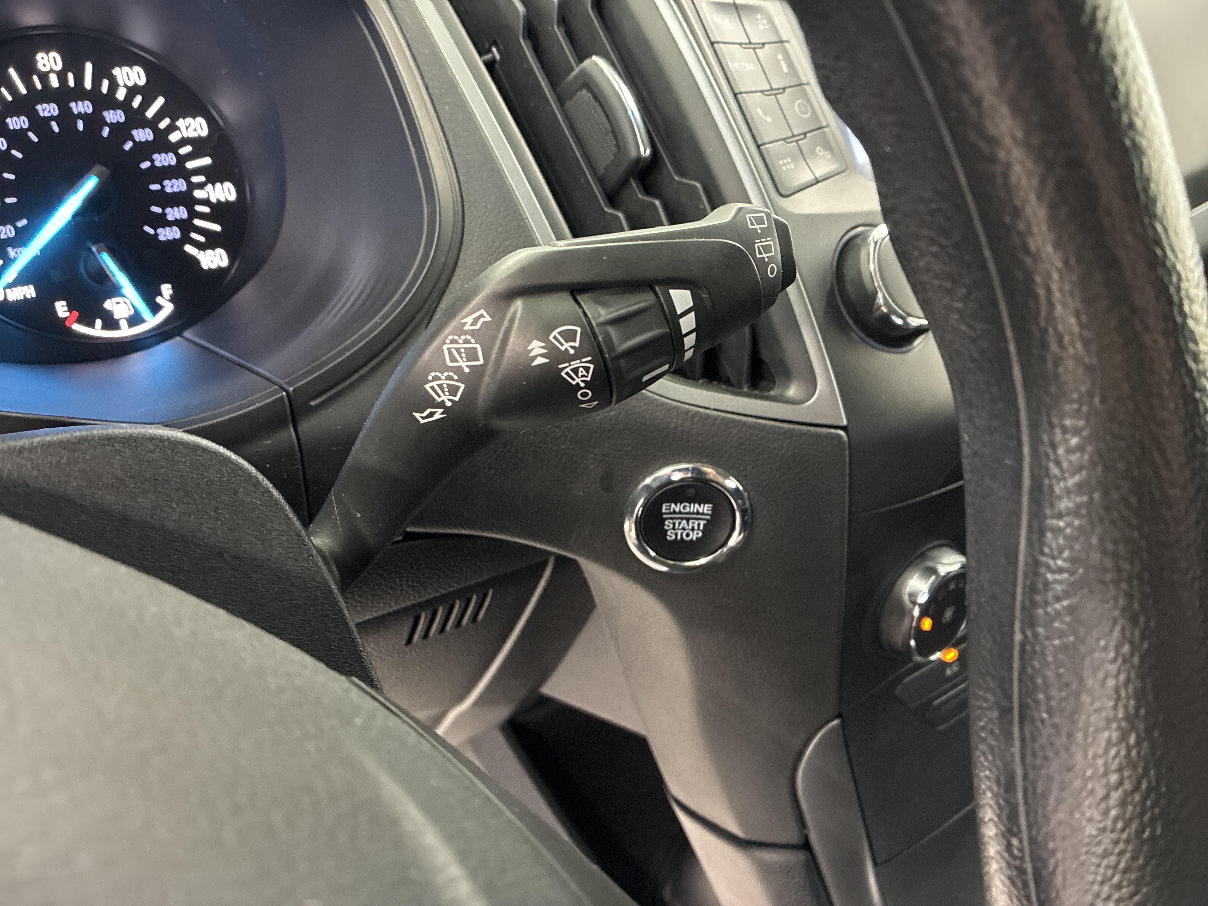 Used 2019 Ford Edge SE AWD/4WD image 21