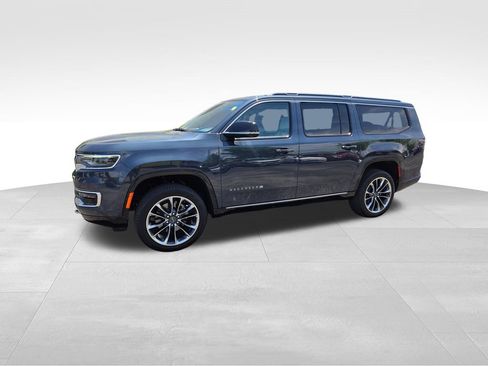 Used 2024 Jeep Wagoneer L Series III w/ Premium Group I AWD/4WD image 1