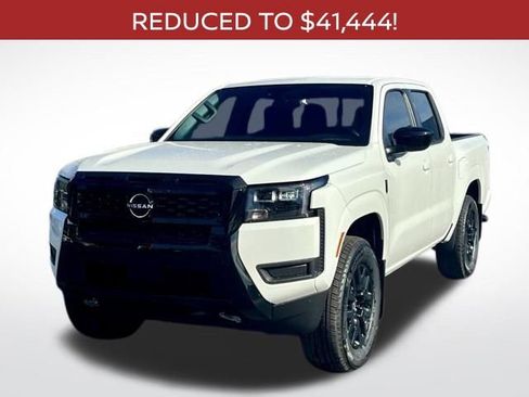 New 2026 Nissan Frontier SV w/ Tow Package AWD/4WD image 7