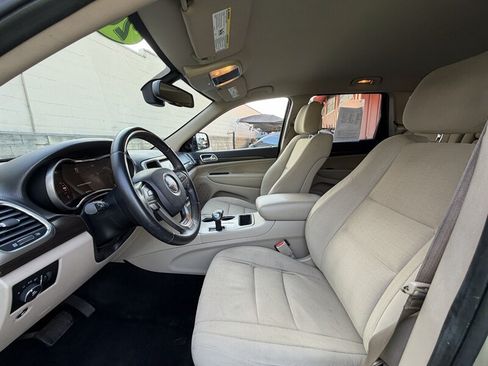 Used 2014 Jeep Grand Cherokee Laredo w/ Quick Order Package 23E RWD image 31