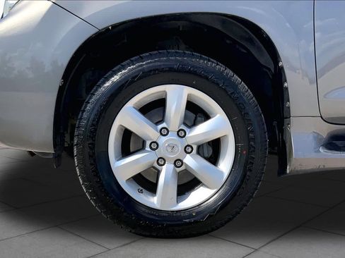 Used 2010 Lexus GX 460 AWD/4WD image 10