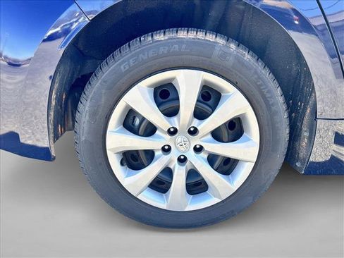 Certified 2024 Toyota Corolla LE image 25