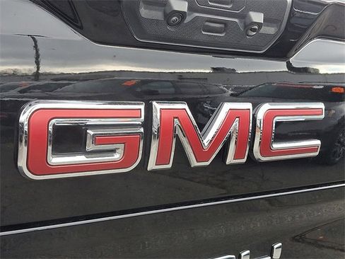 Certified 2024 GMC Sierra 1500 Denali image 31