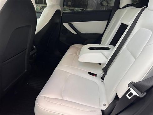 Used 2021 Tesla Model Y Performance image 12