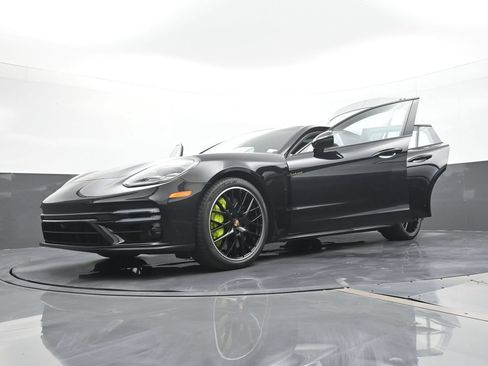 Certified 2021 Porsche Panamera Turbo S AWD/4WD image 31