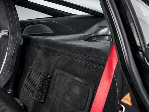 Used 2021 McLaren 765LT image 24