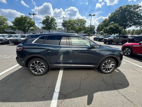 Used 2023 Lincoln Nautilus Reserve w/ Cargo Utility Package AWD/4WD image 2