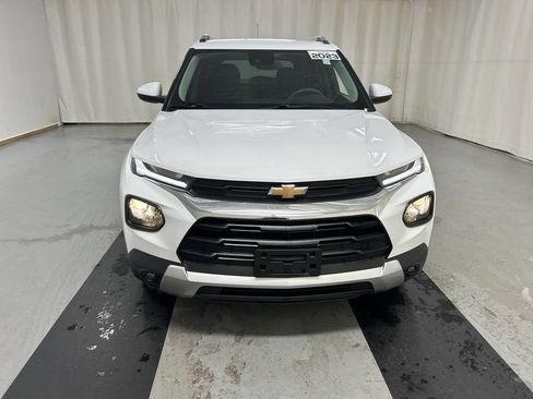 Used 2023 Chevrolet TrailBlazer LT FWD image 3