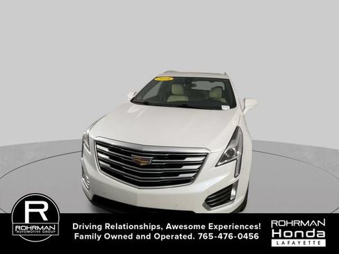 Used 2018 Cadillac XT5 Luxury w/ Driver Awareness Package AWD/4WD image 5