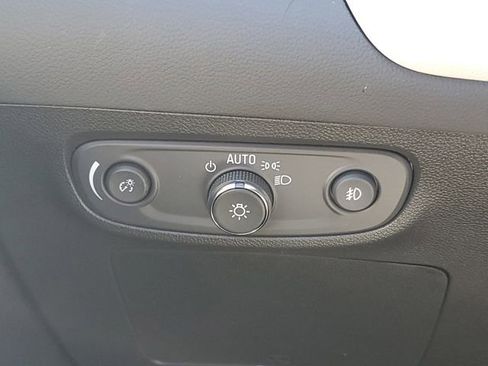 Certified 2023 Buick Encore GX Essence w/ Experience Buick Package FWD image 17