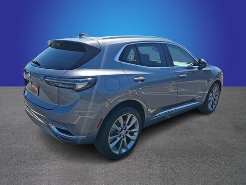 Used 2022 Buick Envision Avenir w/ Technology Package II FWD image 4