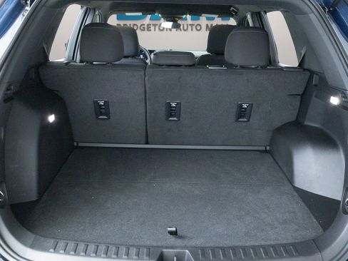 Used 2025 Chevrolet Equinox LT w/ Safety and Technology Package FWD image 29