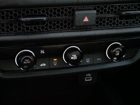 Certified 2023 Honda HR-V LX image 23